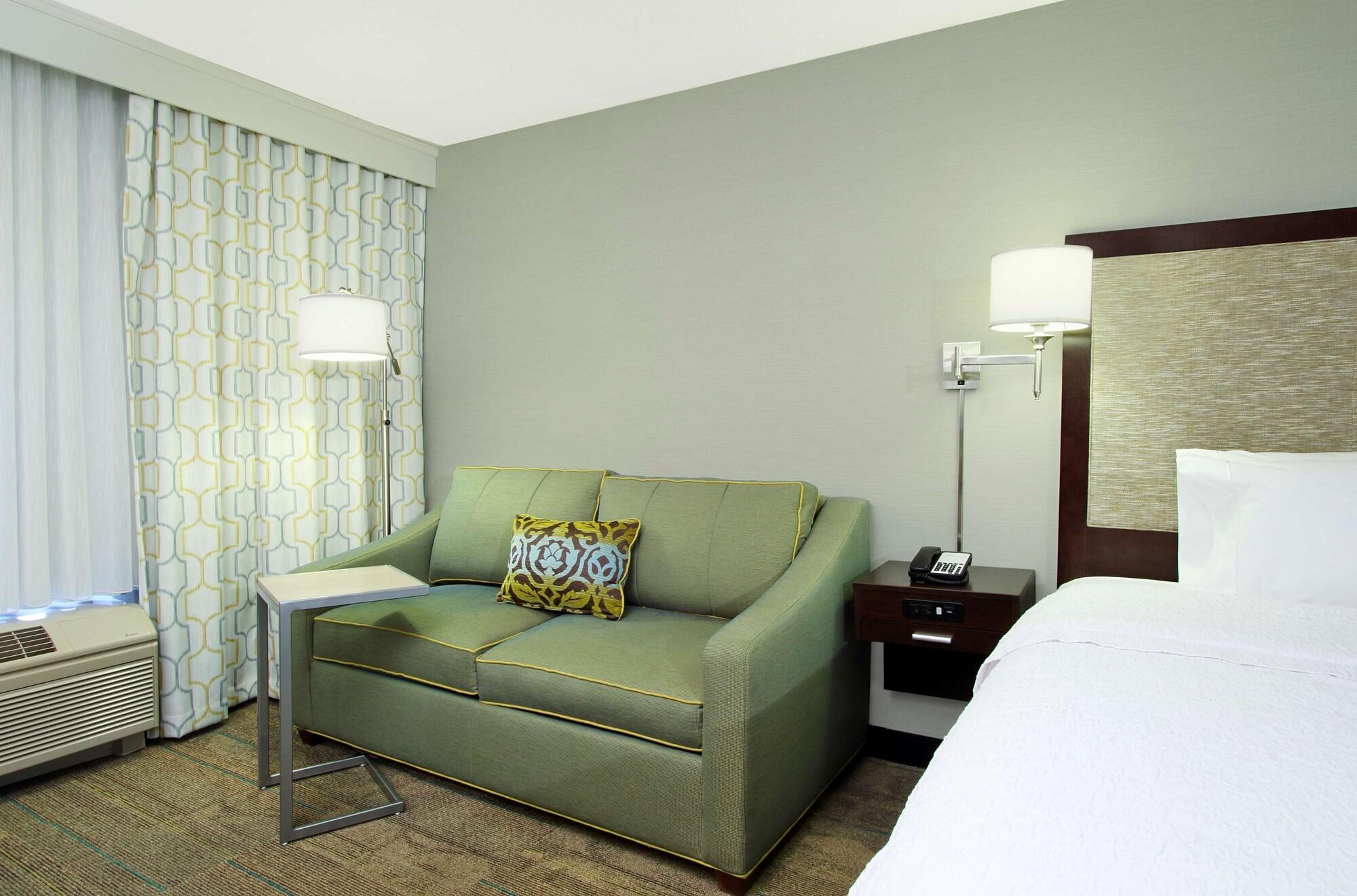 Hampton Inn & Suites Columbus Хиллиард Экстерьер фото