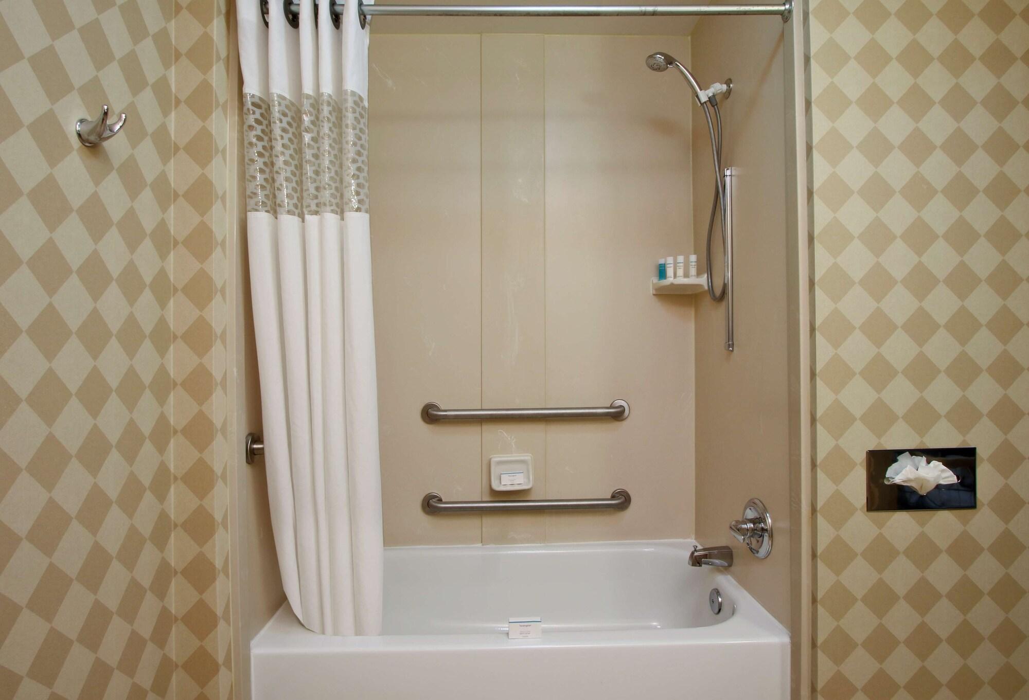 Hampton Inn & Suites Columbus Хиллиард Экстерьер фото