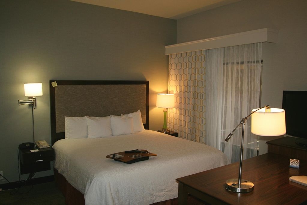 Hampton Inn & Suites Columbus Хиллиард Номер фото